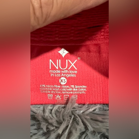 Nux Seamless Alana Bra HOT Pink - Picture 4 of 5